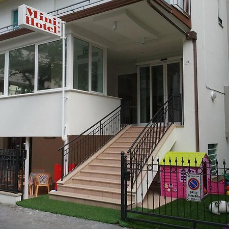 迷你酒店 里米尼 外观 照片